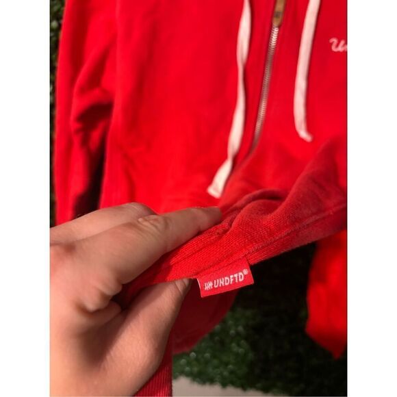 Undefeated Red Mens Hype Streetwear Zip Up Jacket Hoodie Sz Small - Picture 6 of 9